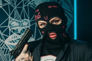 I’m In Love With A Pick Pocket Who Robbed Me!